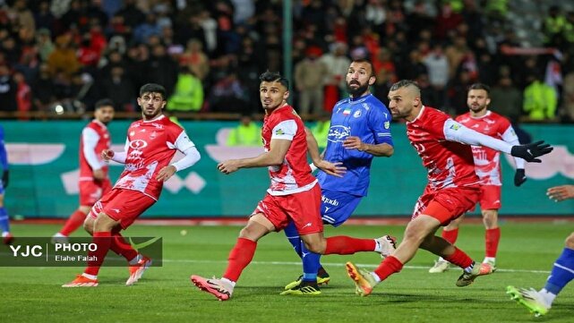 پرسپولیس – استقلال؛ نبرد صدرنشینی در دربی ۱۰۶