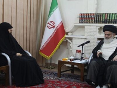 بانوان در خط مقدم مقابله با تهاجم فرهنگی قرار دارند