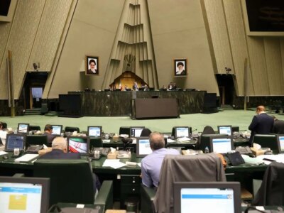 تایید مصوبه بنزین ۳ نرخی در هیئت تطبیق مجلس