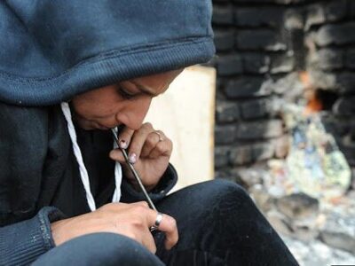 ستاد مبارزه با موادمخدر: «زنان معتاد» بیشتر از مردان، مواد مصرف می‌کنند/ میانگین سنی مصرف مواد مخدر در زنان ۲۳ تا ۴۴ سال