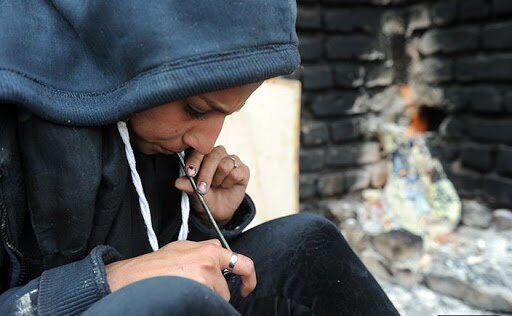 ستاد مبارزه با موادمخدر: «زنان معتاد» بیشتر از مردان، مواد مصرف می‌کنند/ میانگین سنی مصرف مواد مخدر در زنان ۲۳ تا ۴۴ سال