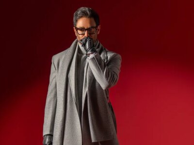 استایل شیک و رسمی محمدرضا گلزار؛ تیپ زمستانی با کت و شلوار خاکستری و پالتو بلند (عکس)