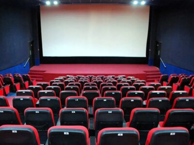 چرا هر چه می‌شود، در سینما را می‌بندید؟