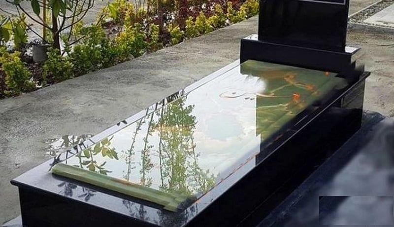 ۵۵۰ میلیون تومان برای حرف‌زدن با مردگان