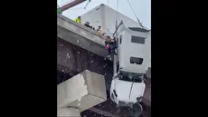 عملیات نجات راننده کامیون آویزان از پل در ویرجینیا (فیلم)