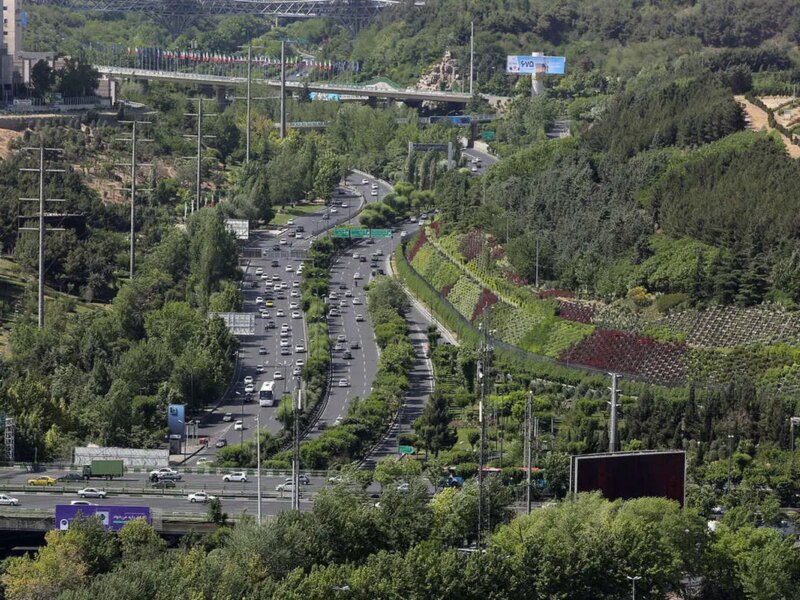 آلودگی هوا سالانه جان بیش از ۴۰هزار ایرانی را می‌گیرد/ راهی جز سبز شدن نداریم