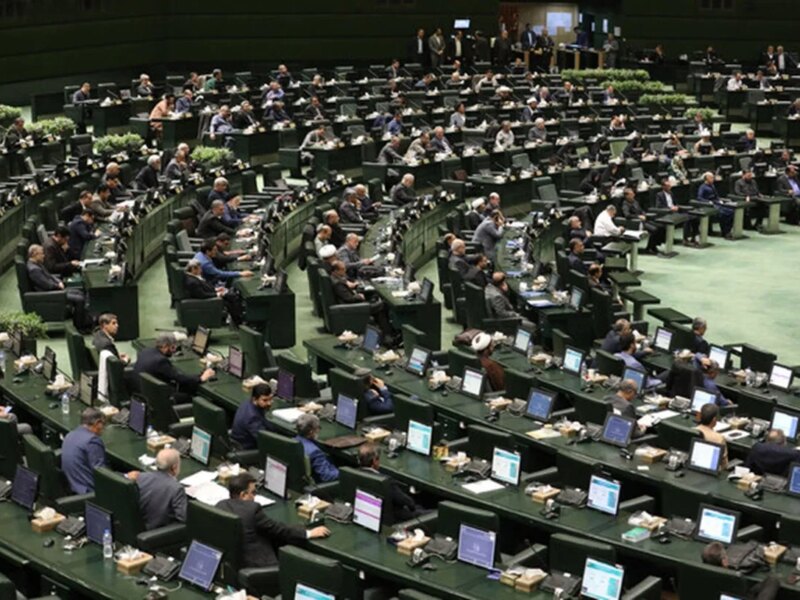 بیانیه ۱۷۲ نماینده مجلس خواهان جراحی عمیق نظام بانکی شدند