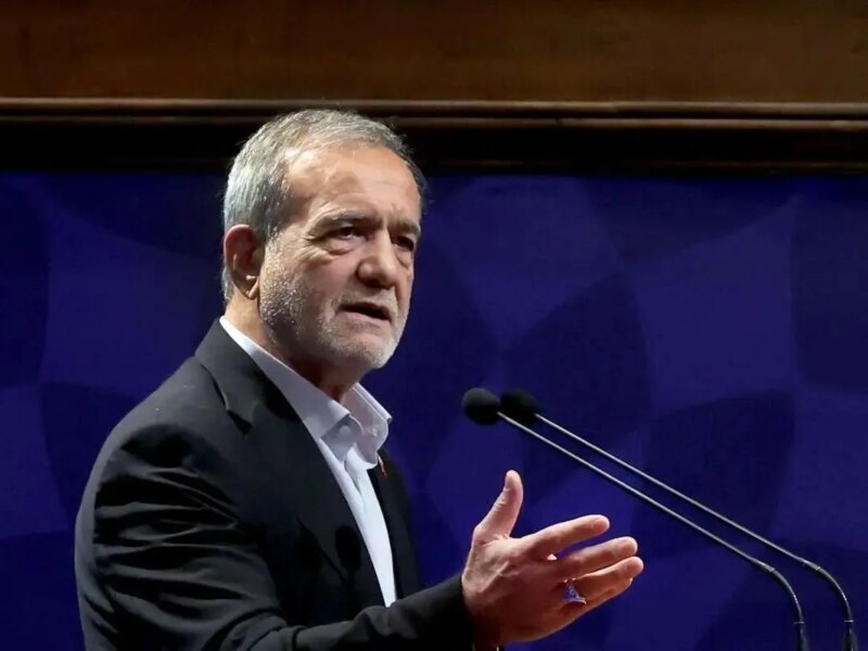 رئیسجمهور: در نگاه رهبر انقلاب، آزادی مشروع حق مردم و تکلیف حکومت است