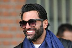 علیرضا نیکبخت: لب به سیگار نزدم، در خلوت عبادت می‌کنم (فیلم)