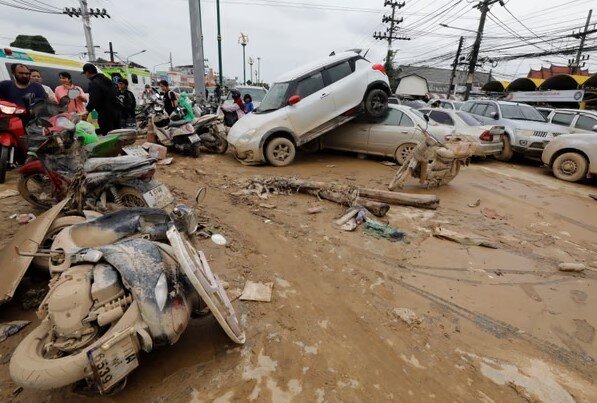 تلفات سیل در جنوب آسیا از ۱۴۰۰ نفر گذشت