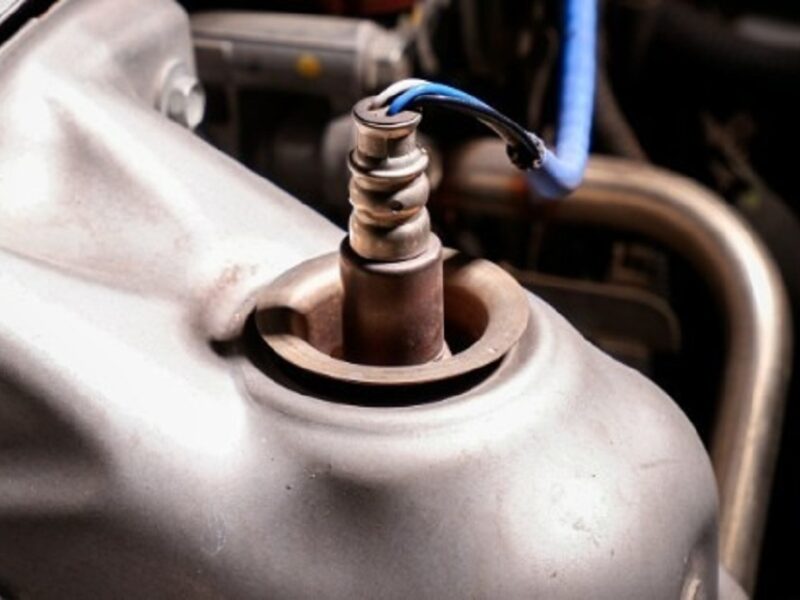 سنسور اکسیژن خودرو: تمیز کنیم یا تعویض؟ نکات مهم برای رانندگان