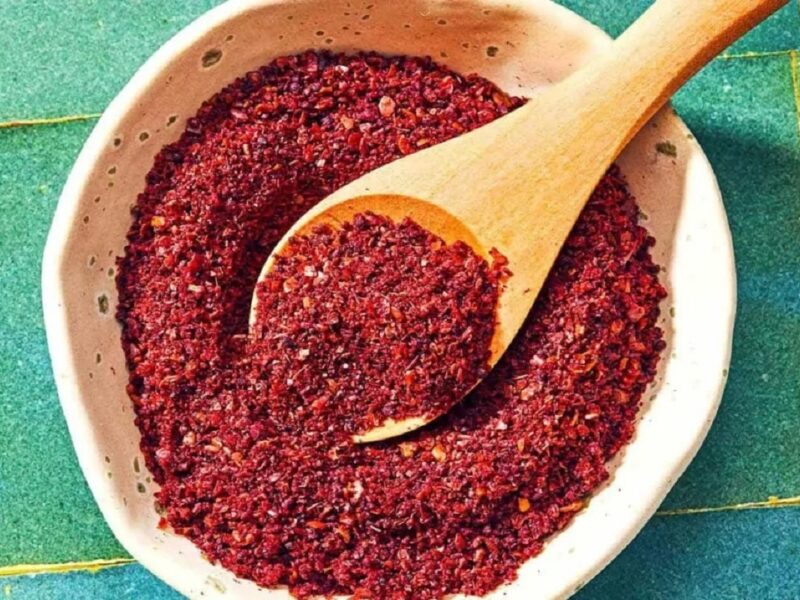 سماق؛ میوه‌ای با ویتامین‌های ضروری و خواص بی‌نظیر برای بدن