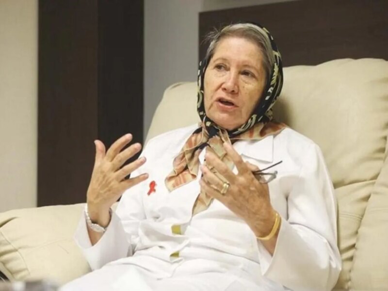 هشدار مینو محرز: در برابر این آلودگی هوا هیچ کاری نمی شود کرد؛ بمانید در خانه و درو پنجره ها را ببندید / افزایش ۲۰ درصدی مرگومیر