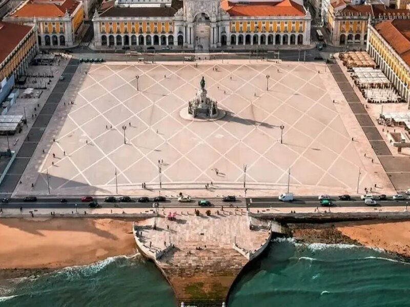 این میدان قلب شهر لیسبون است (+عکس)