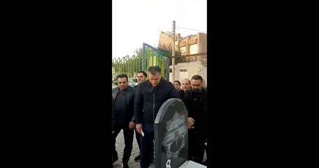 ادای احترام علی دایی به همبازی قدیمی و سردار فوتبال اردبیل (فیلم)