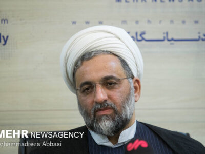 سعدی: «تفکر منظومه‌ای» نخستین مؤلفه اندیشه رهبری است