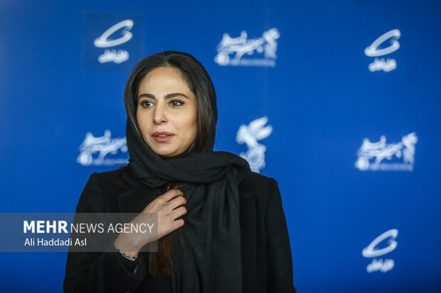 رعنا آزادی‌ور به فیلم جدید رضا گوران پیوست