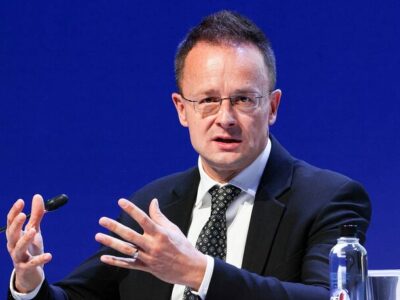 سیارتو: اروپا مانع از دستیابی اوکراین به توافق صلح با روسیه می‌شود