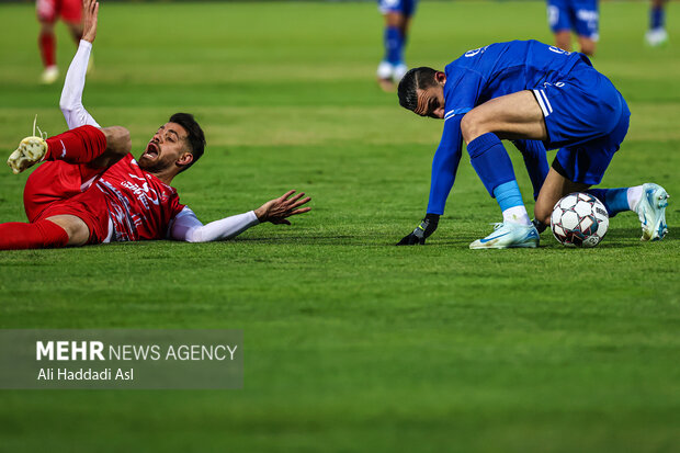آوارگی سرخابیها از بندر تا اراک/ چهارمین دربی تهران خارج از پایتخت!