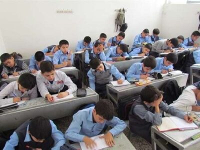 فولادوند: کیفیت مطلوب آموزشی با کلاس‌های ۴۰ نفره ممکن نیست