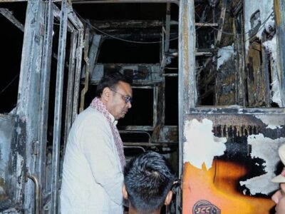 ۳ کشته و چندین زخمی در آتش‌سوزی اتوبوس در شمال هند