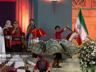 موفق: جشن بزرگ مادرانه در بجنورد برگزار می‌شود