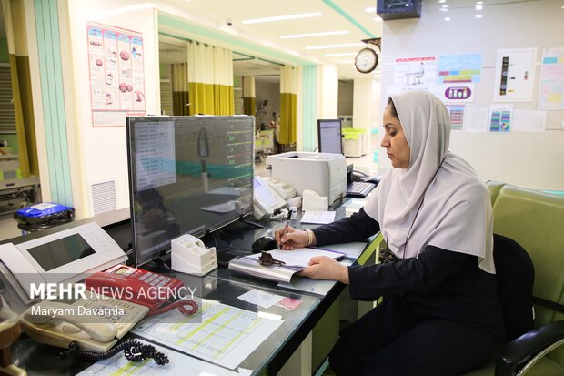 نسبت پرستار به تخت در برخی استان‌ها به مرز بحران رسید