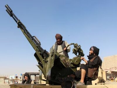 تبادل آتش بین افغانستان و پاکستان در مناطق مرزی