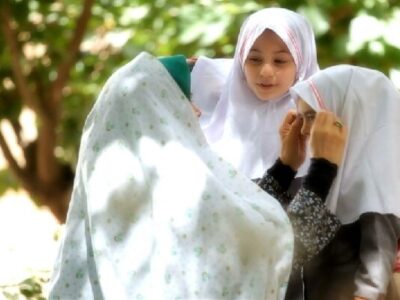 ابعاد روانشناسی بدحجابی؛ نوجوان را به انتخاب پوشش برازنده تشویق کنیم