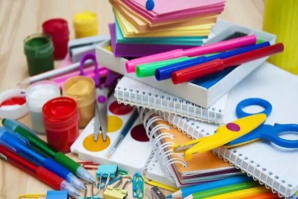 دولت به تولیدکنندگان نوشتافزار تسهیلات بدهد