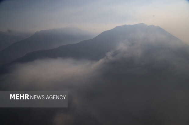 نوبخت: آتشسوزی جنگلهای چهاردانگه و باباکلا پس از ۸ ساعت مهار شد