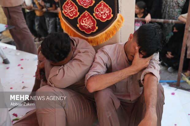 تشییع و خاکسپاری شهید گمنام در میناب