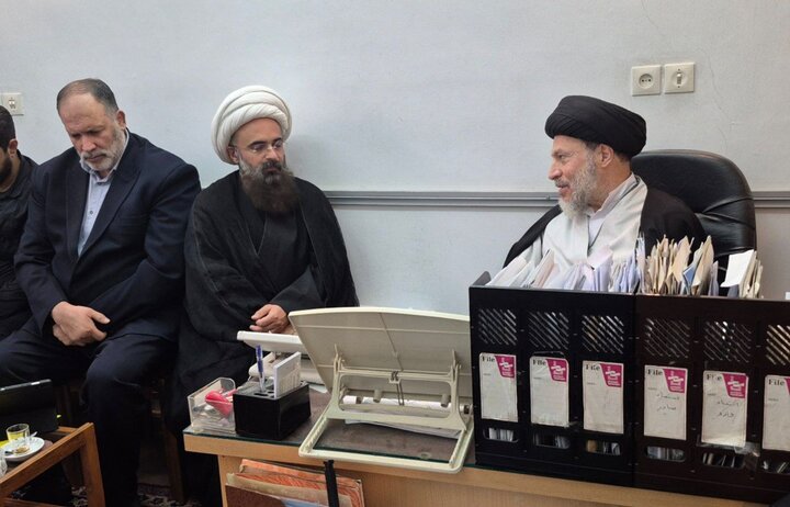 تأکید آیتالله حکیم بر نقشآفرینی گسترده هیئتها در عرصههای مختلف