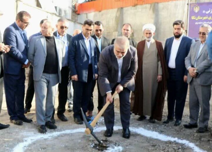 دستگاه قضایی برای حل مشکلات آسفالت و روشنایی معابر در نکا ورود کرد