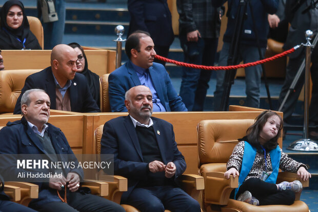 آئین گرامیداشت روز جهانی افراد دارای معلولیت با حضور رئیس جمهور