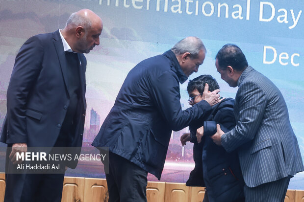 آئین گرامیداشت روز جهانی افراد دارای معلولیت با حضور رئیس جمهور