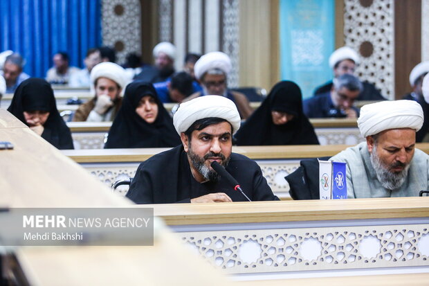 نشست راهبردی عملیات زندگی با آیه ها در قم