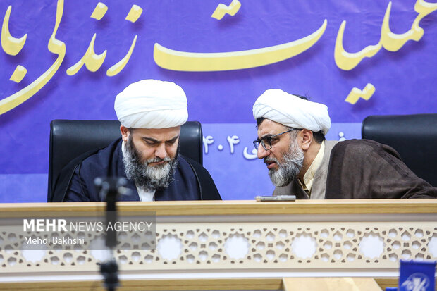 نشست راهبردی عملیات زندگی با آیه ها در قم