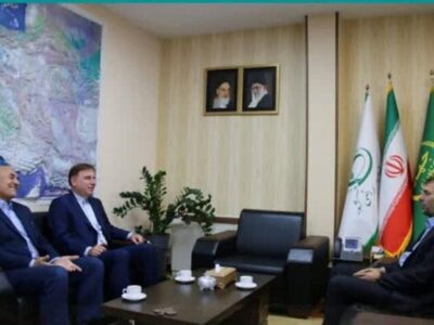 استاندار بوشهر: واگذاری زمین برای احداث نیروگاه‌های خورشیدی تسریع شود