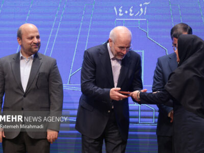 خبرنگار خبرگزاری مهر رتبه‌ دوم جشنواره رسانه‌ای بهارستان را کسب کرد