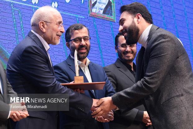 نشست خبری رئیس مجلس شورای اسلامی