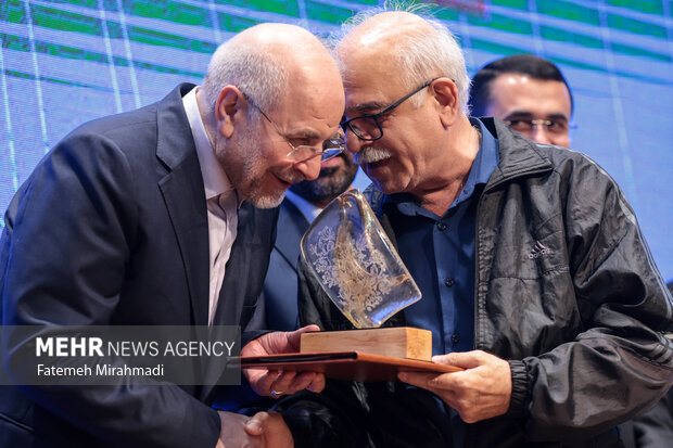 نشست خبری رئیس مجلس شورای اسلامی