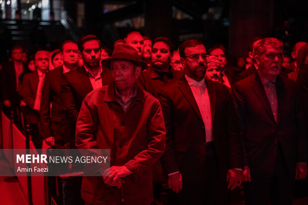 اختتامیه چهل و سومین جشنواره جهانی فیلم فجر در شیراز پایان یافت