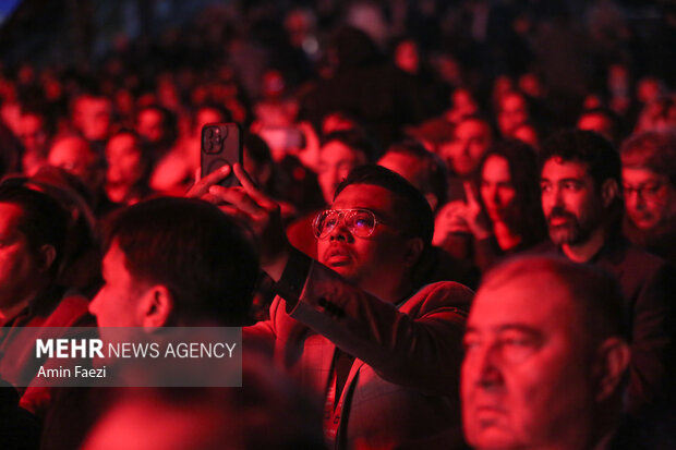 اختتامیه چهل و سومین جشنواره جهانی فیلم فجر در شیراز پایان یافت