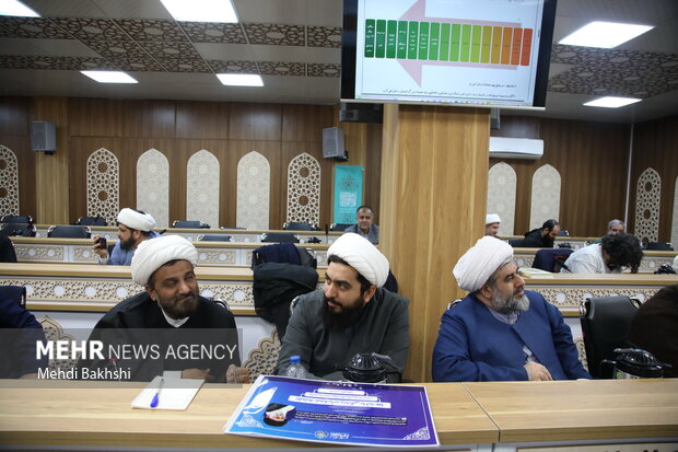 آیین رونمایی از کتاب های ۲۰ گانه مسجد در قم