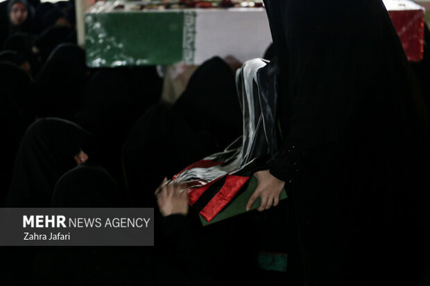 تشییع دو شهید گمنام در دانشگاه فرهنگیان پردیس فاطمه الزهرا(س) بندرعباس