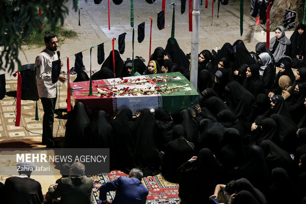 تشییع دو شهید گمنام در دانشگاه فرهنگیان پردیس فاطمه الزهرا بندعباس