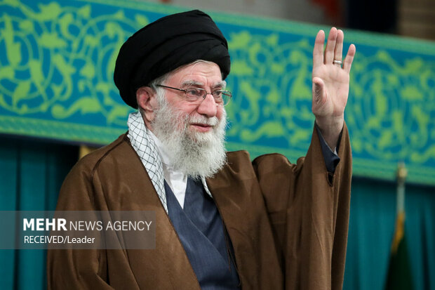 دیدار هزاران نفر از زنان و دختران با رهبر معظم انقلاب اسلامی