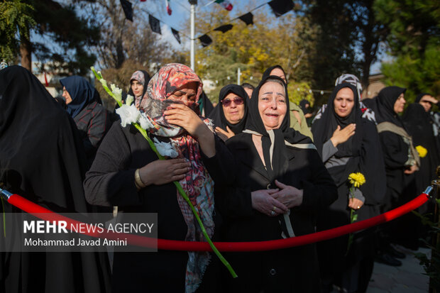 آیین تشیع وتدفین پیکر شهید گمنام در قزوین