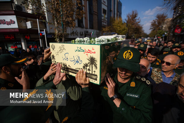 آیین تشیع وتدفین پیکر شهید گمنام در قزوین